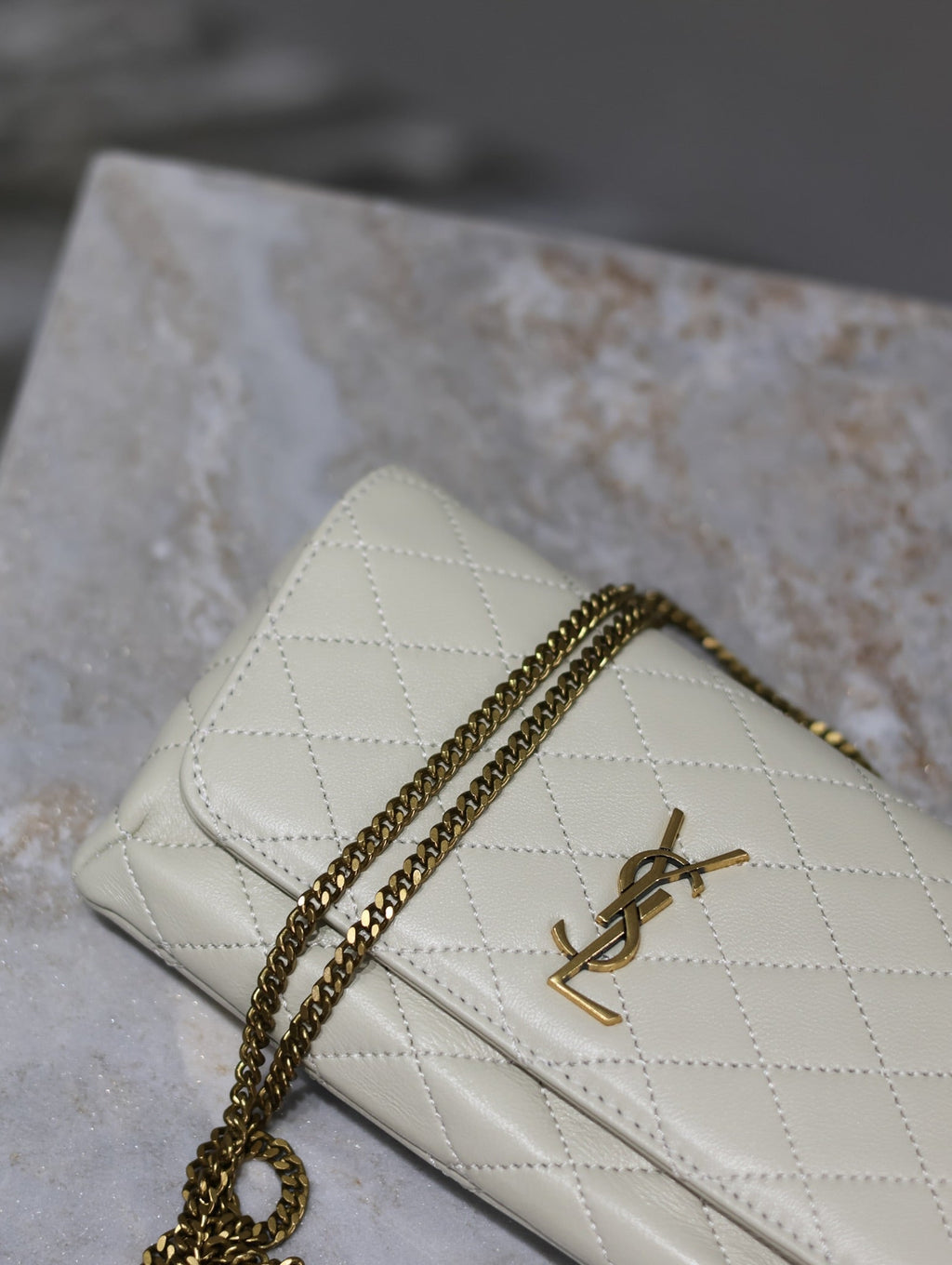 Gaby Phone Bag 19cm White Quilted Leather GHW