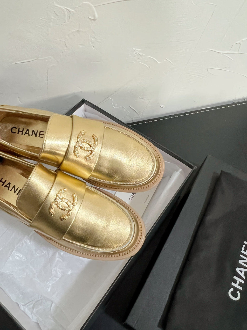 CC Moccasins Gold Calfskin 949654