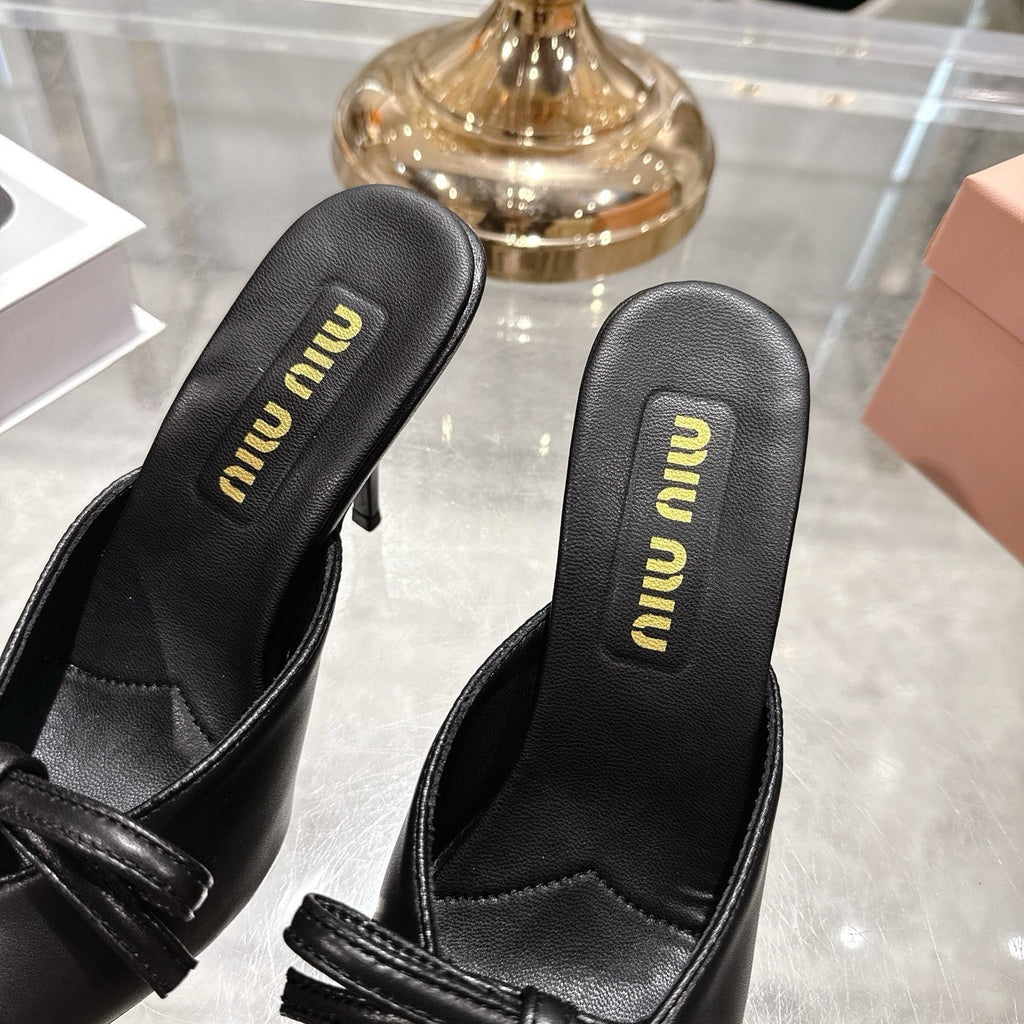 Miu 26 Pointed Toe High Heel Black Sheepskin 592087