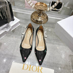 CD 26 High Heel Pump Flower 25 Black Sheepskin Ribbon 679714