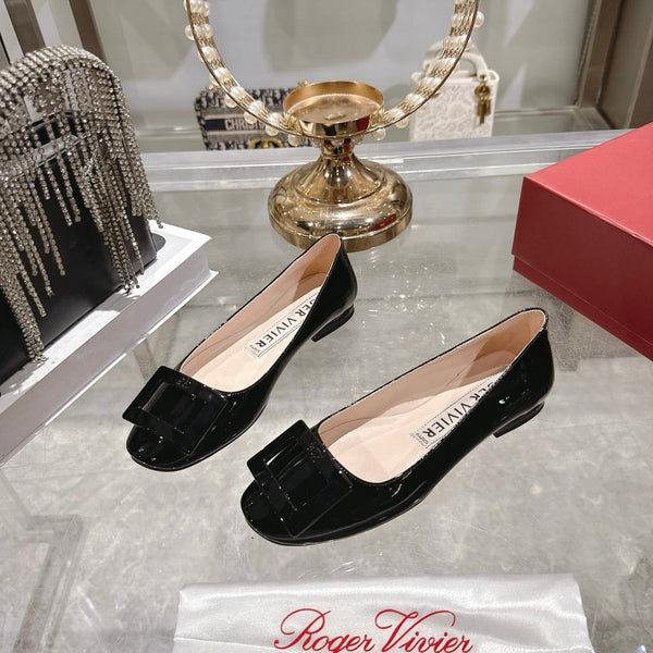 Roger Vivier 26s U Look Ballet Flat Black Leather 679810