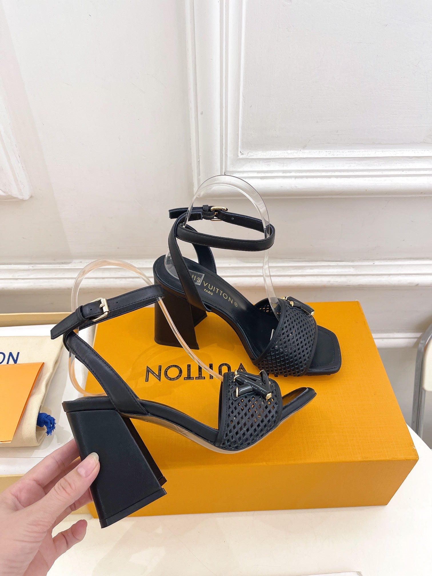 shake platform 90 black calfskin