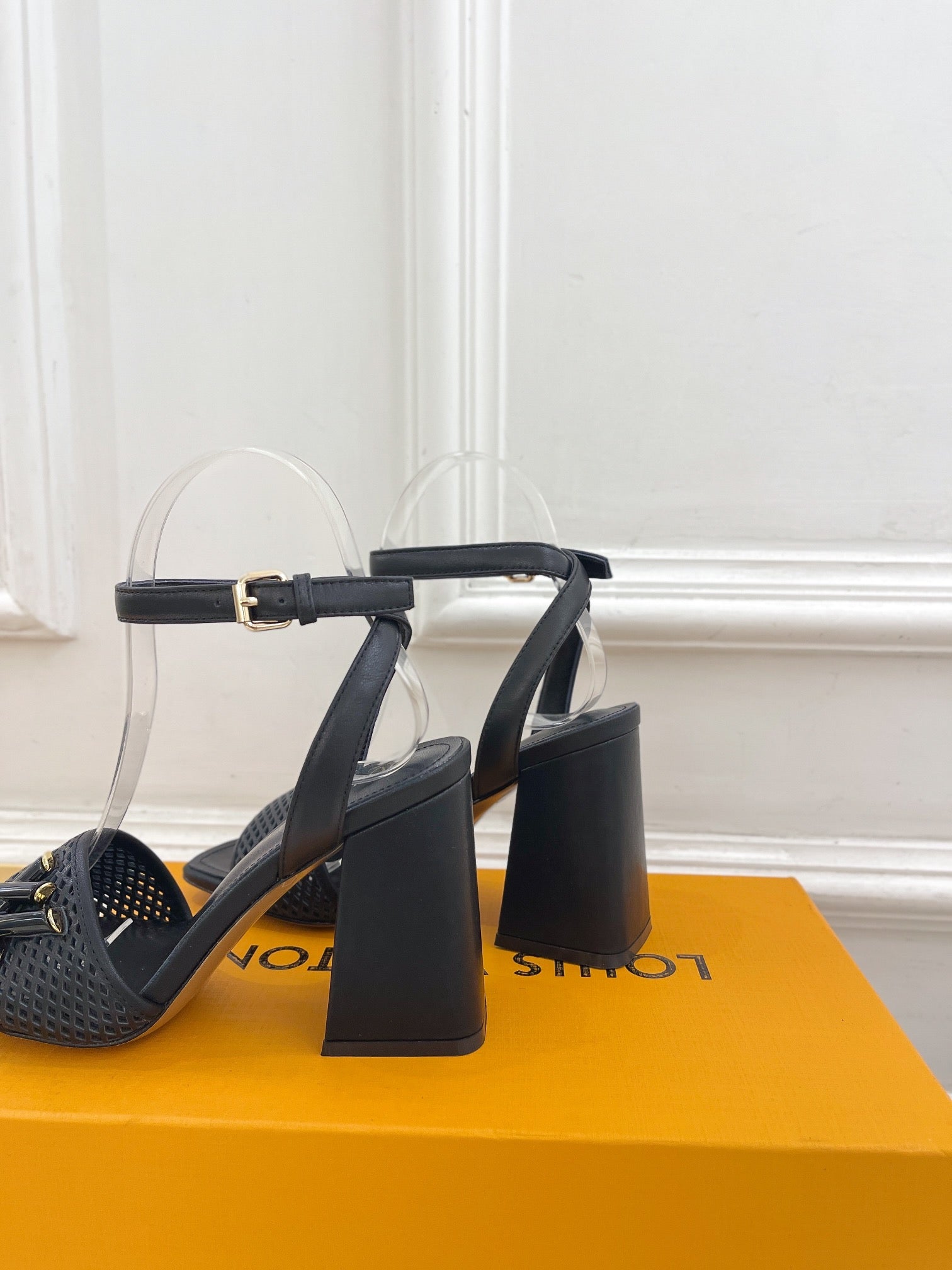 shake platform 90 black calfskin