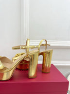 VT Garavani 25 Platform Sandals Gold Calfskin 330974