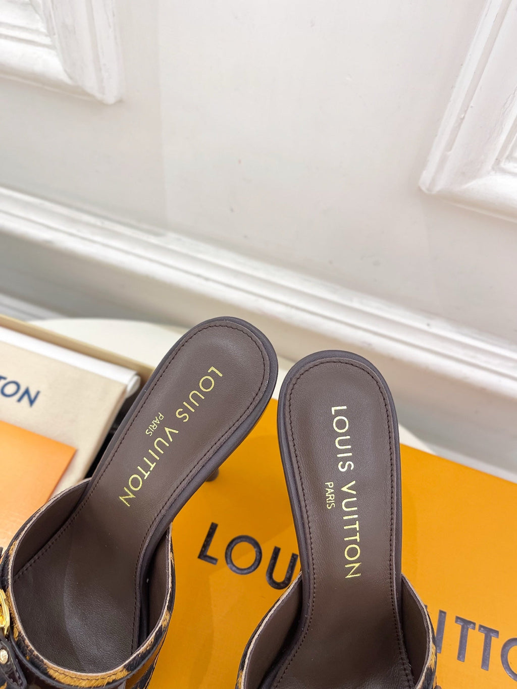 LV 25 6AM Leopard Print Mule Brown Sheepskin 367575