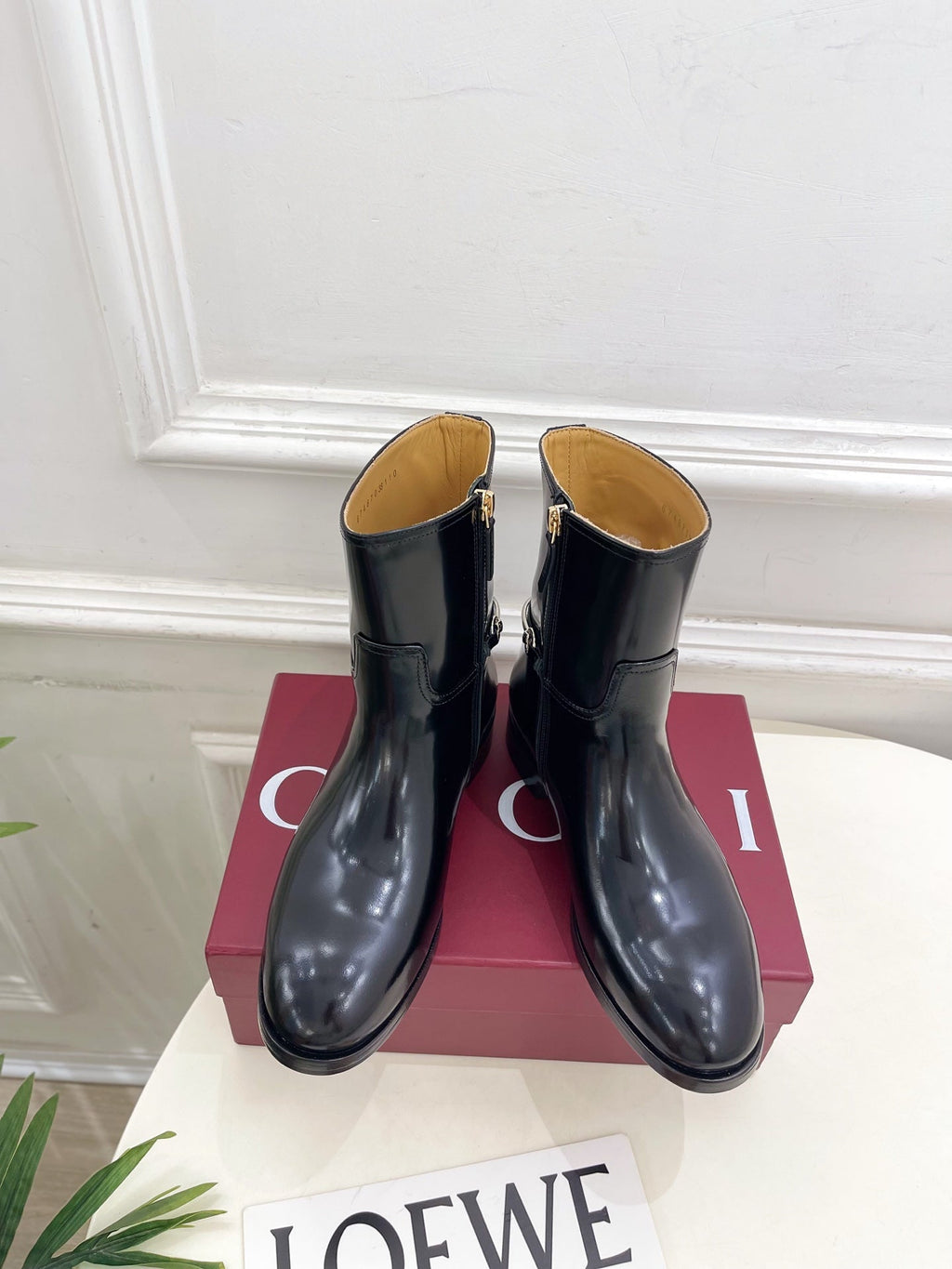 Gucci 25𝐬𝐬 horsebit ankle boots black patent calfskin 435384