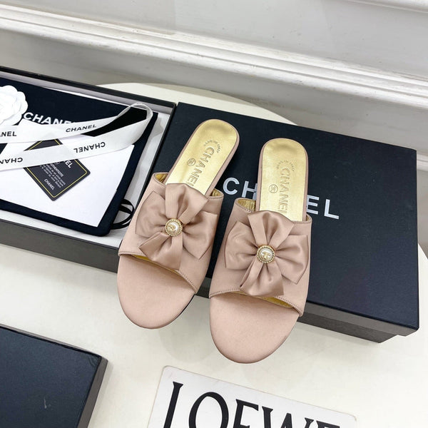 CC 26s Bow Slippers Dusty Rose Satin Sheepskin 586898