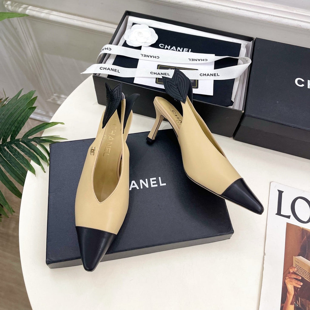 CC 26 SS Open-Back Sandals 7.5cm Beige Black Calfskin 586933
