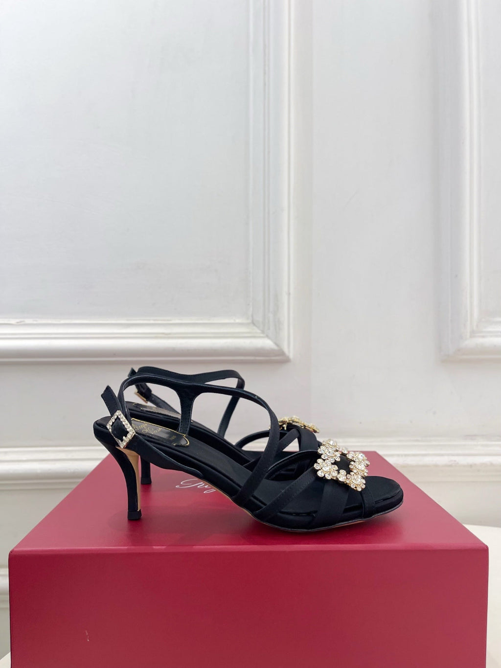 RV Efflorescence Sandals 6.5cm Black Satin 631969