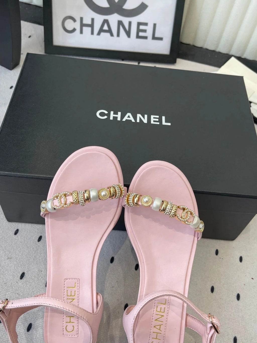 CC 26s Sandals 35 Light Pink Sheepskin Pearls 650101