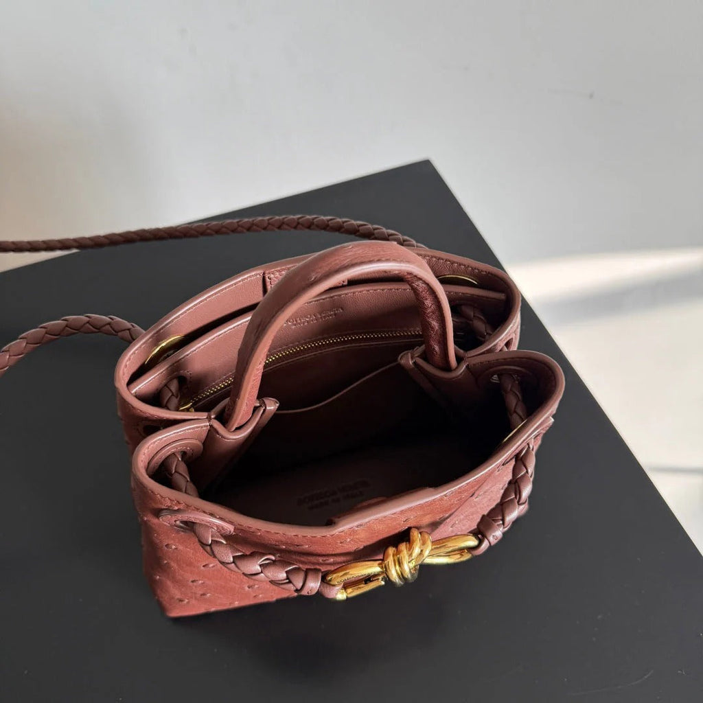 Bottega Veneta 2026 Andiamo Bag 20.5cm Sapele Ostrich Leather