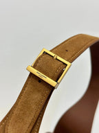 LE 5 À 7 SUPPLE SMALL 22 IN CARAMEL BROWN SUEDE