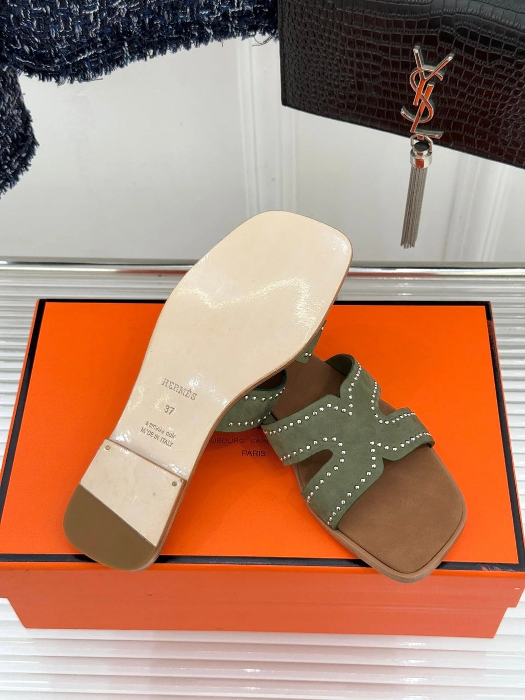 HM 26ss Flat Slippers Brown Green Suede 642829