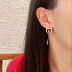 STUD EARRINGS SQUARE DOUBLE C IN GOLD METAL WHITE PEARL BLACK ENAMEL