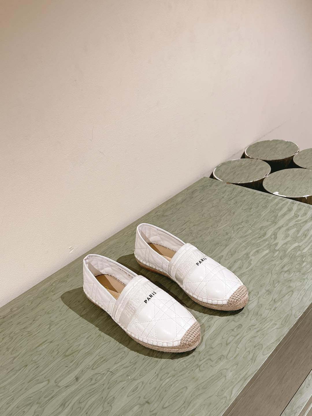 CD 26s Loafers Embroidery White Cowhide 653265