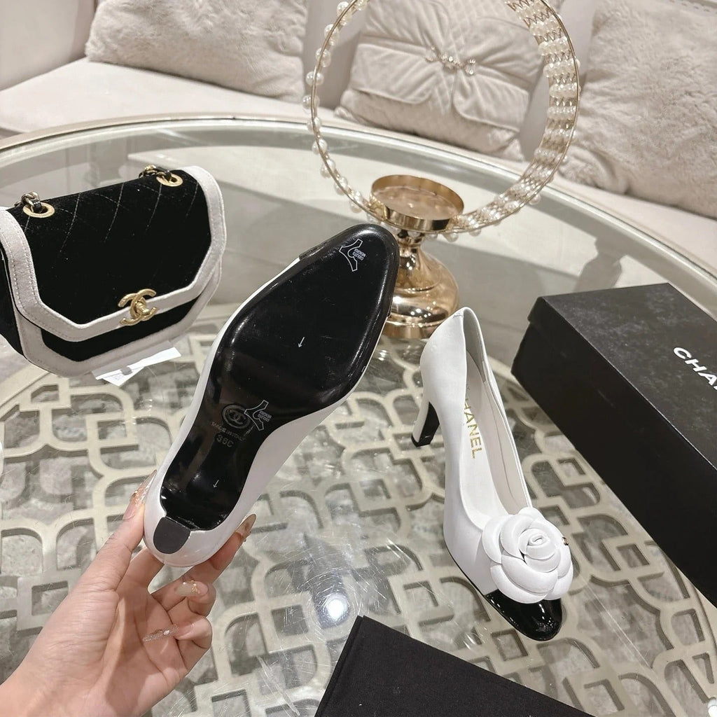CC 26s High Heels Pump 85 White Black Sheepskin 627008