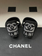 CC 26s Sandals 70 Black Sheepskin Rhinestones 649513