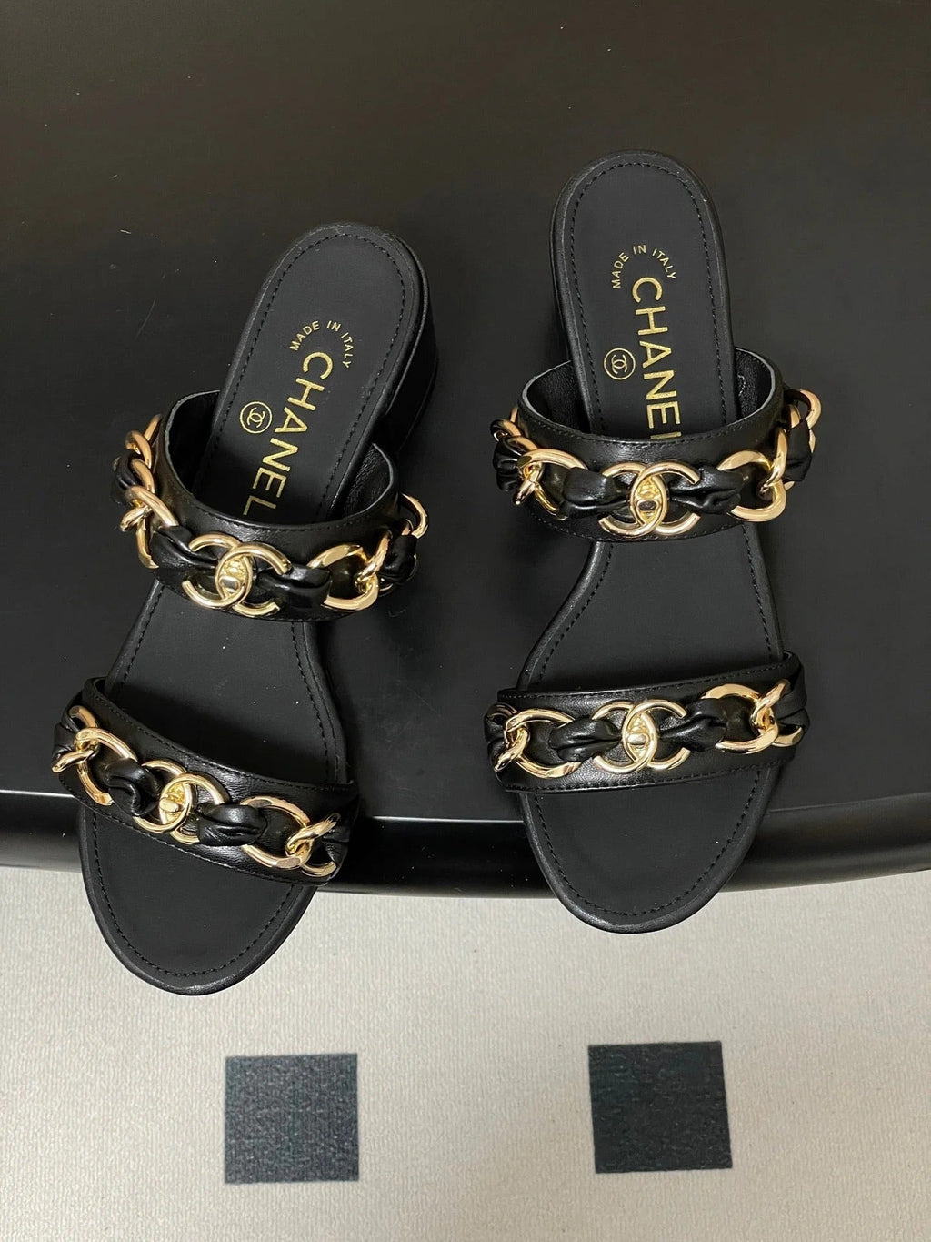 CC 26s Chunky Heels Sandals 55 Black Sheepskin 649471