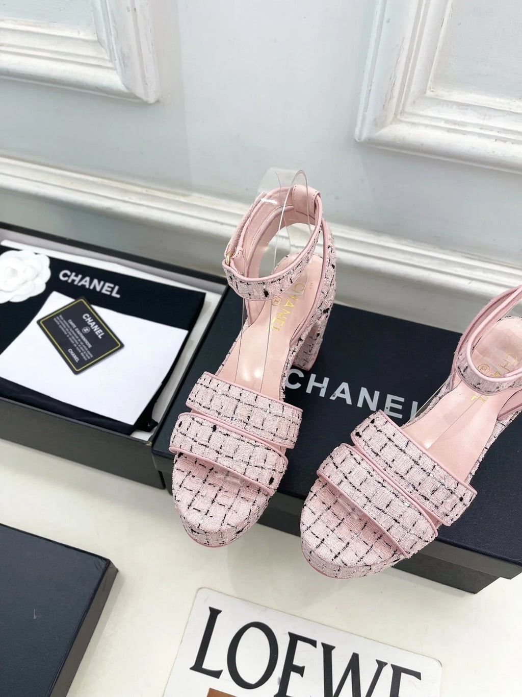 CC 26s HighHeeled Platform Sandals 85 Pink Black Tweed 631866