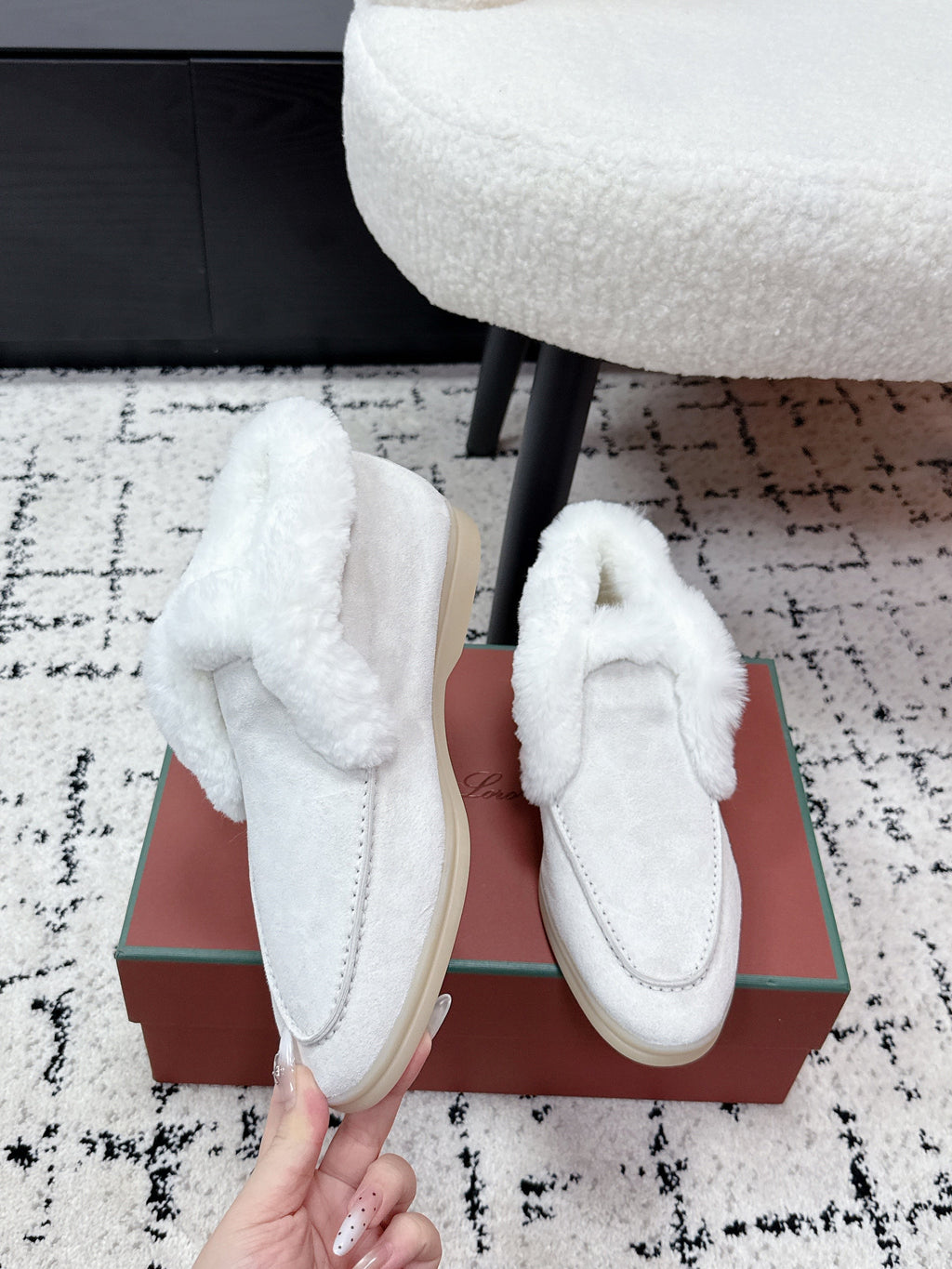 LP 26SS Open Walk Ankle Boot Off-white Suede Fur 617388