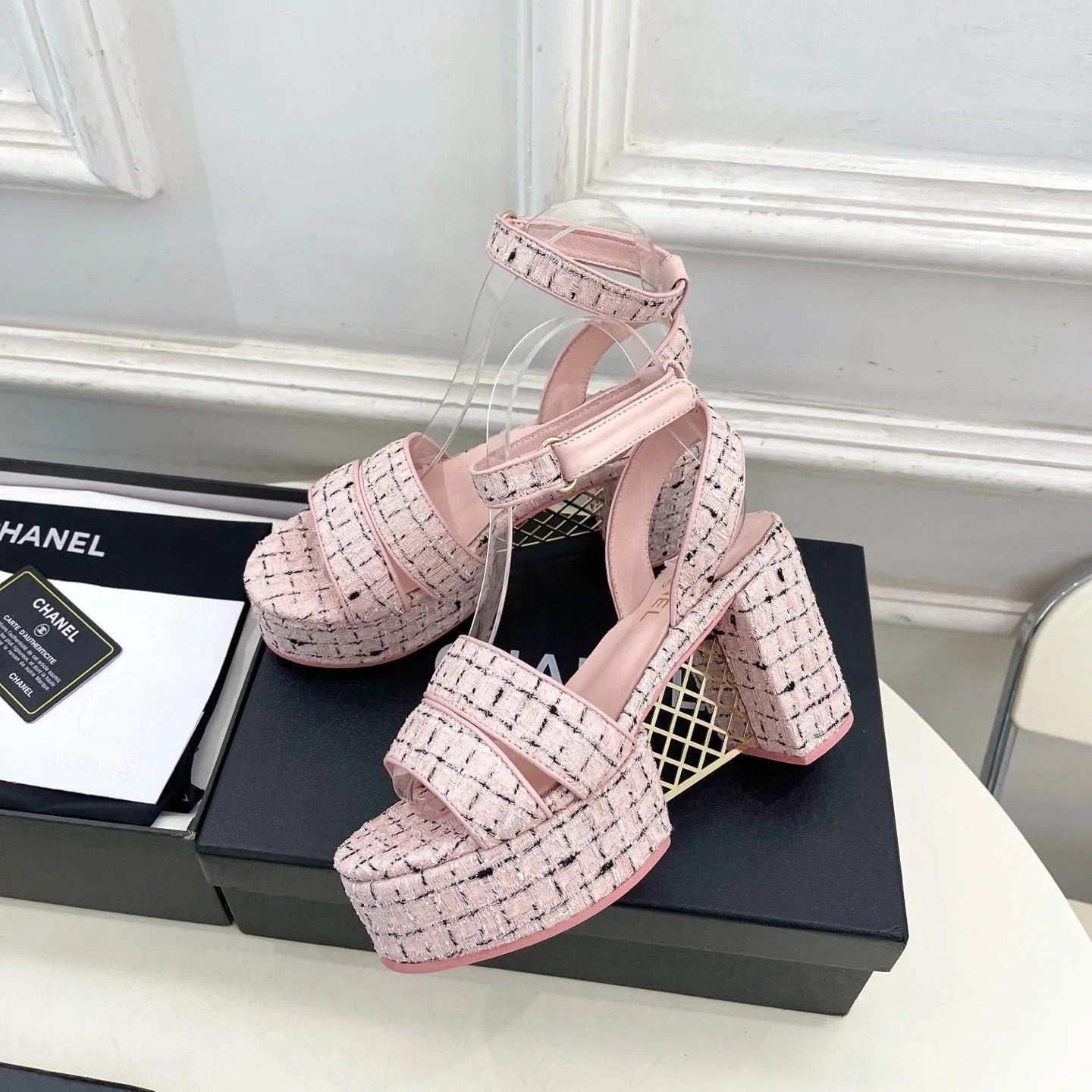 CC 26s HighHeeled Platform Sandals 85 Pink Black Tweed 631866