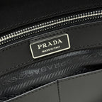 Prada 2026 Vitello Daino Messenger Bag Black Grained Calfskin