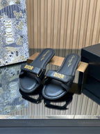 CD 26s Beach Sandals Black Sheepskin 665321
