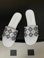 CC 26s Flat Sandals White Sheepskin Rhinestones 649521