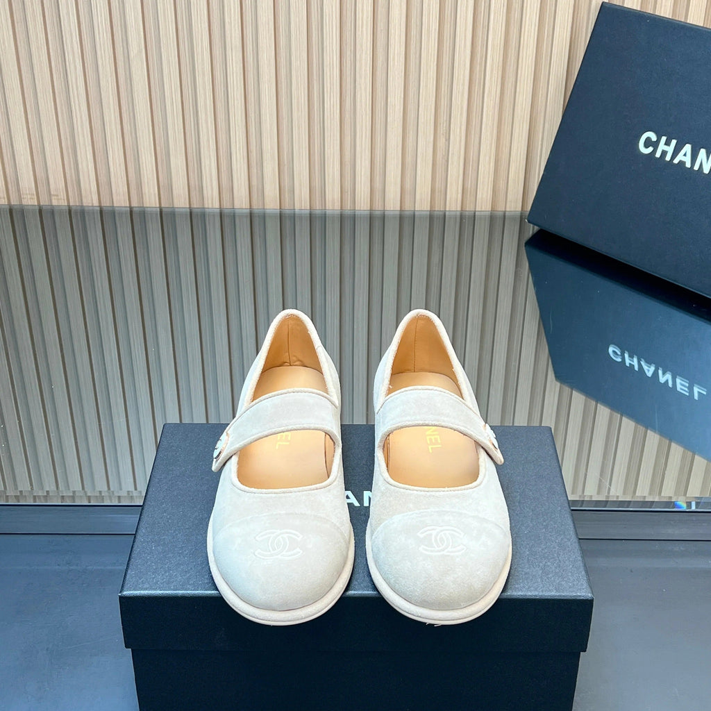 CHANEL 25S DOUBLE-STRAP MARY JANE SHOES IN IVORY SUEDE