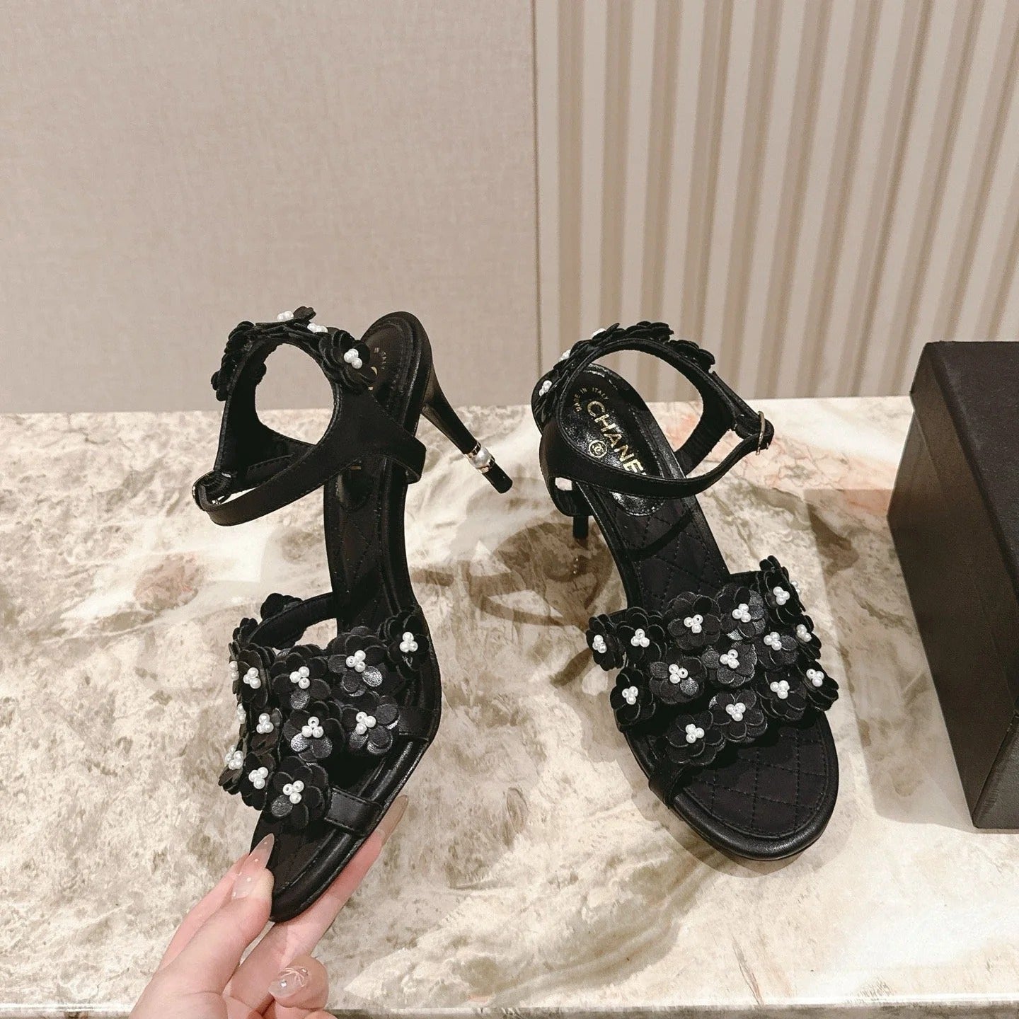 CC 26s Floral Sandals 75 Sheepskin 658464