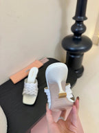 MIU 26ss Flat Sandals 50 White Sheepskin 627351