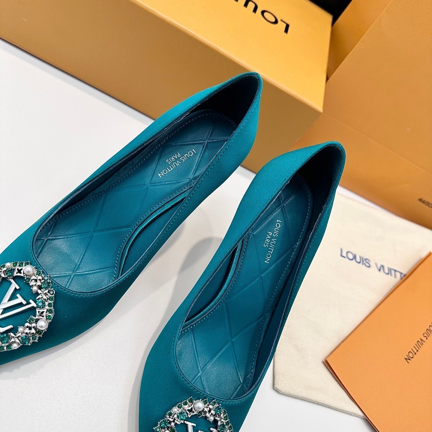 LV 26s Pointed-Toe High Heels 95 Teal Blue Premium Satin 622439