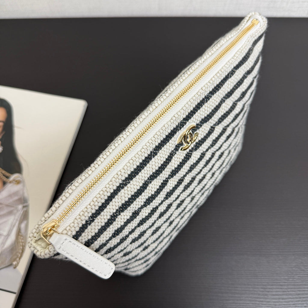 Chanel 26 Woven Clutch 19 White Black Canvas