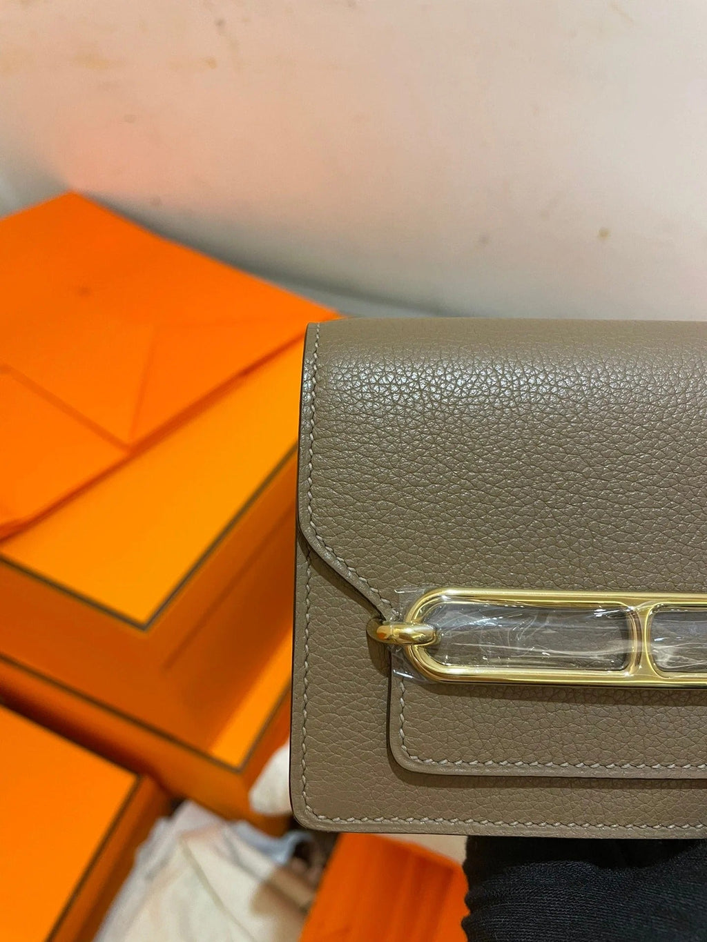 HM RoulisSlim Wallet 12.7 Taupe Calfskin Ghw
