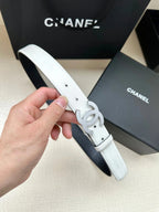 CC 30MM BELT IN WHITE AND BLACK CALFSKIN WITH SILVER HARDWARE
