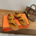 HM 26ss Thong Sandal Brown Suede Calfskin 638407
