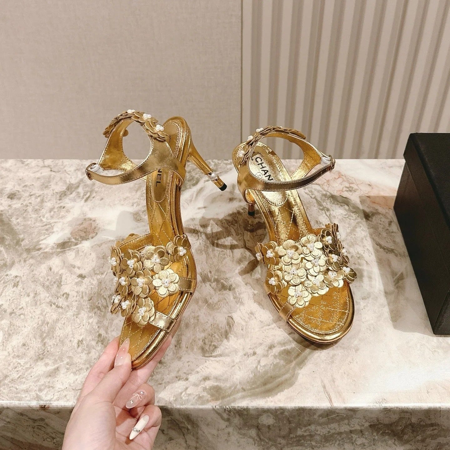 CC 26s Floral Sandals 75 Sheepskin 658464