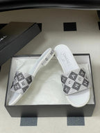 CC 26s Flat Sandals White Sheepskin Rhinestones 649521