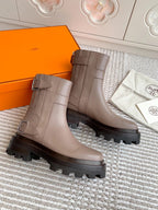 HM JAIME ANKLE BOOT IN CEDAR BROWN CALFSKIN