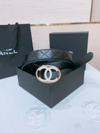 DOUBLE C BELT 38MM IN BLACK QUILTED LAMBSKIN GOLD OVAL BUCKLE CENTERED WHITE LOGO