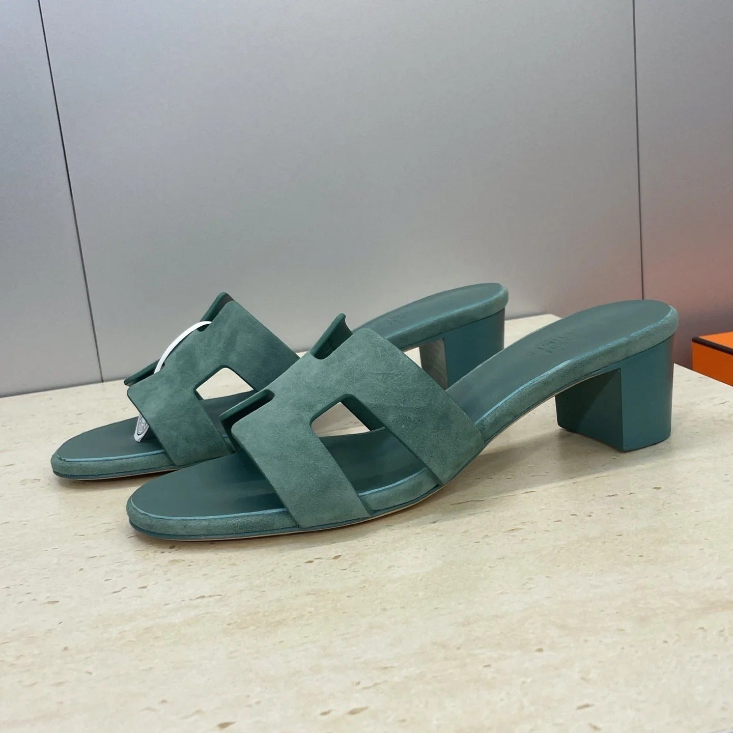 HM 26ss Oran Sandals 45 Moss Green Suede Cowhide 607213