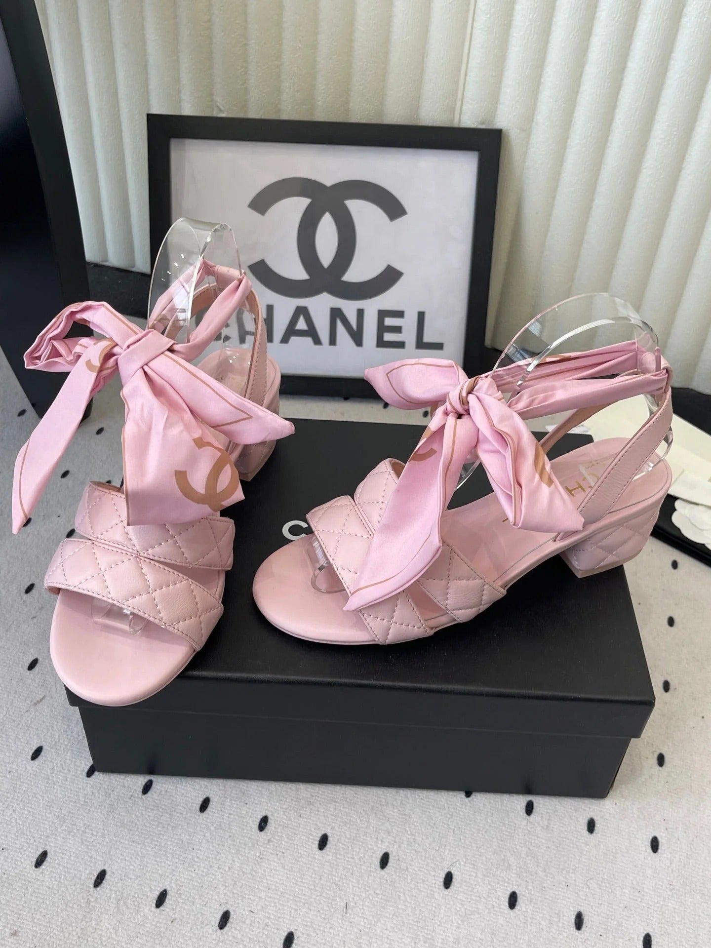 CC 26s Sandals 55 Pink Sheepskin 650078