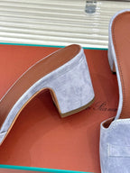 HIGH HEELS IN GREY SUEDE AND LAMBSKIN