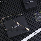 PENDANT NECKLACE FULL DIAMOND FOUR-LEAF CLOVER DOUBLE C IN GOLD