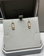 MOVE UNO SMALL 1 DIAMOND EARRINGS