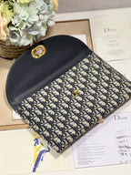 30 MONTAIGNE 30CM BLUE OBLIQUE EMBROIDERY