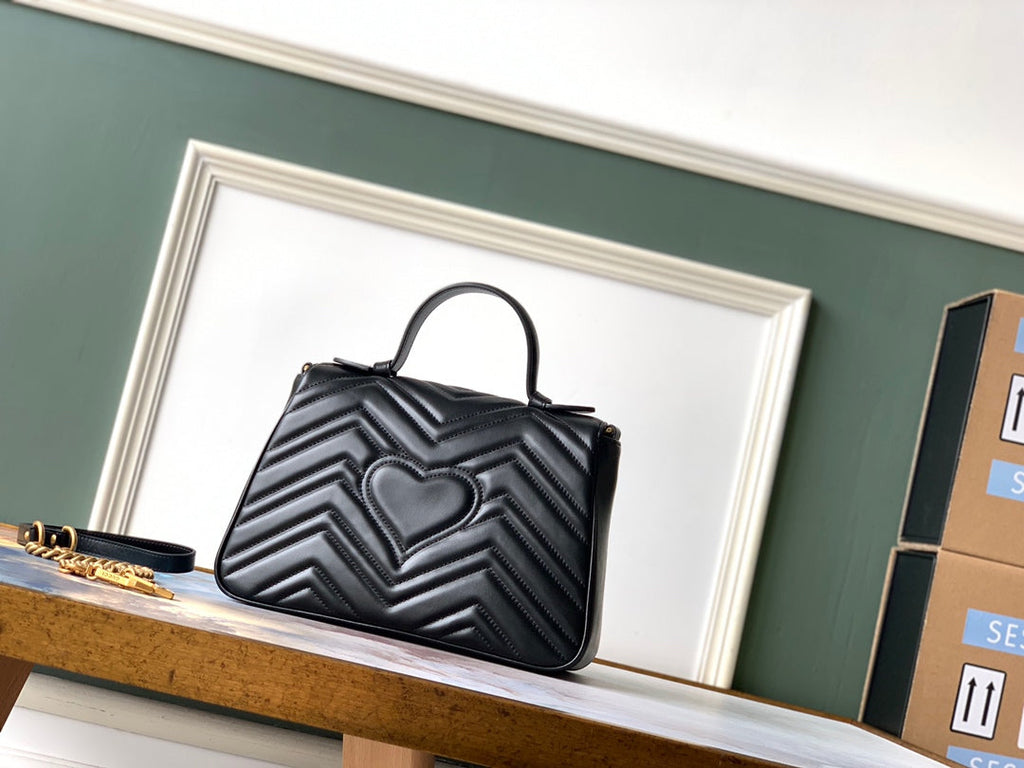 GG Marmont 26.5cm Black Calfskin Gold Hardware