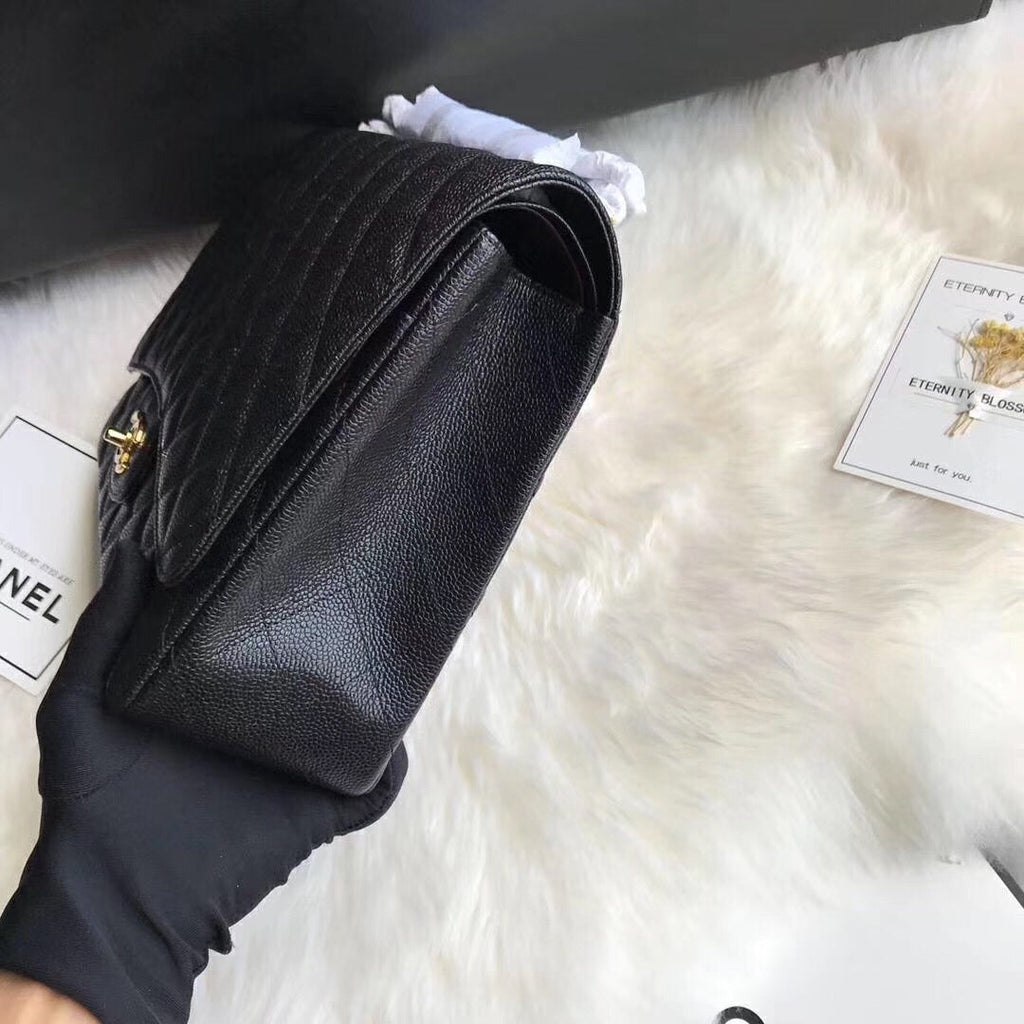 FLAP BAG 33CM BLACK CAVIAR GOLD HARDWARE