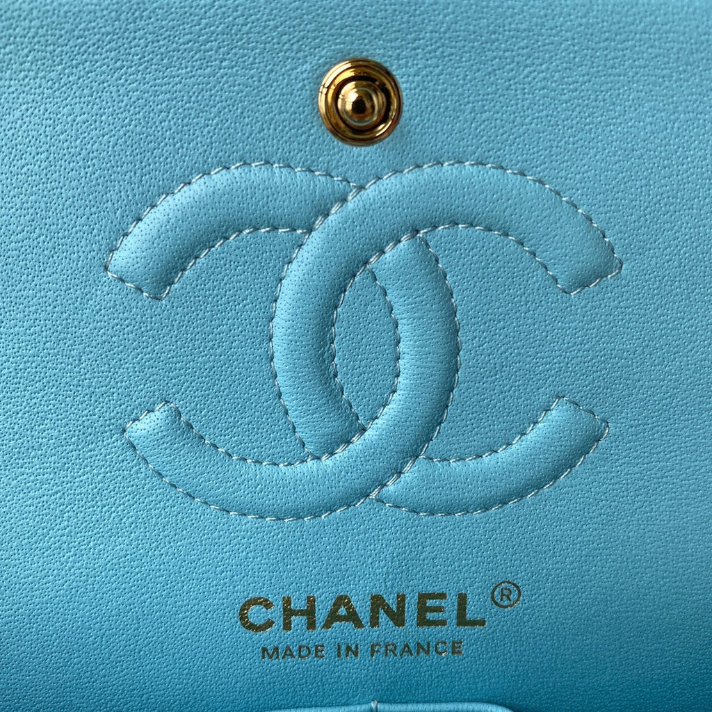 Medium Classic Flap Bag 23cm Blue Sky Lambskin Gold Hardware
