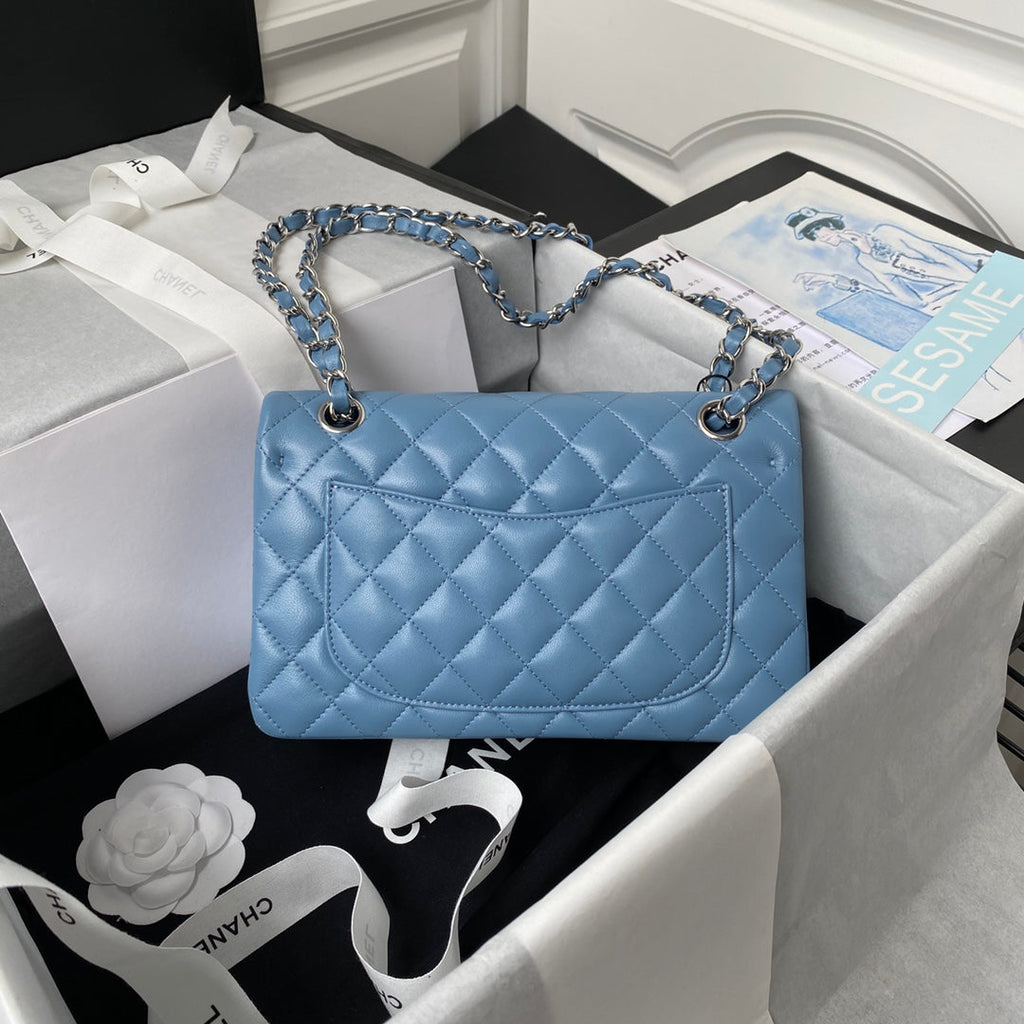 Medium Classic Flap Bag 23cm Blue Lambskin Silver Hardware